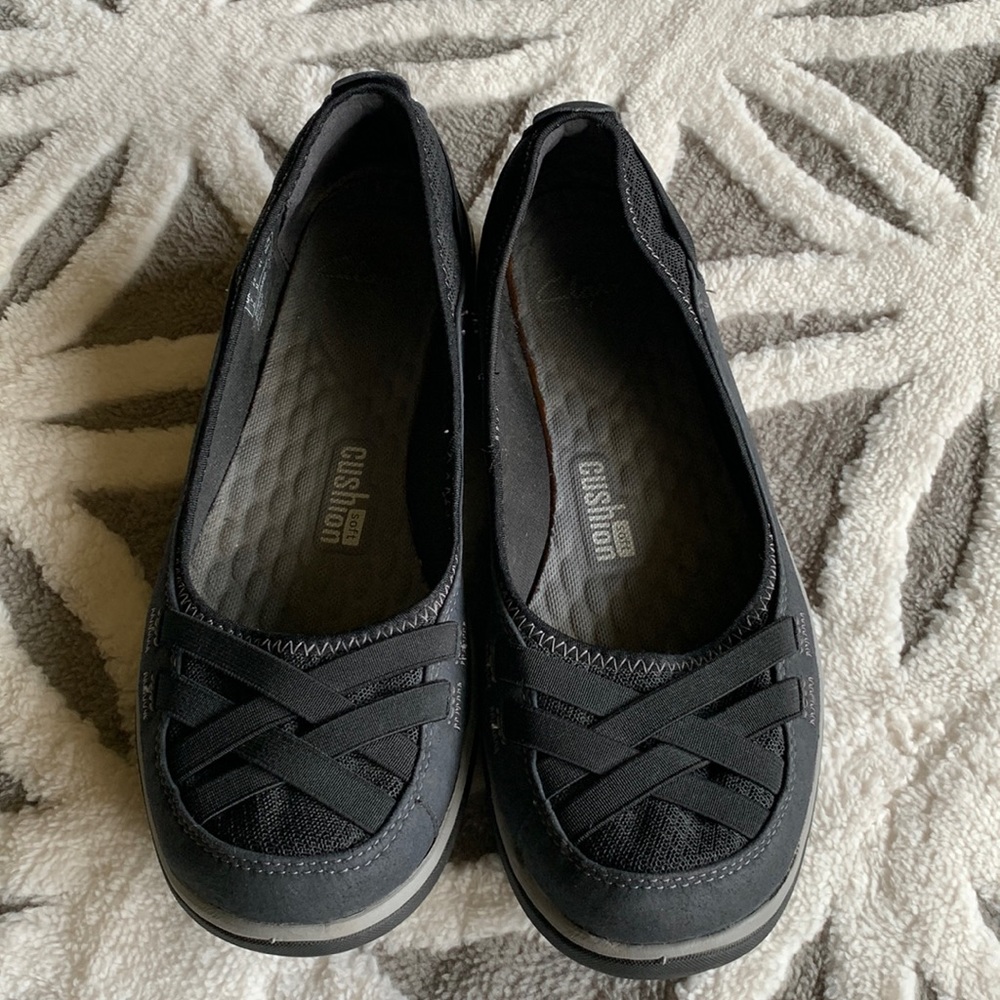 Clarks Black and Gray Slip-on Shoes size 9.5